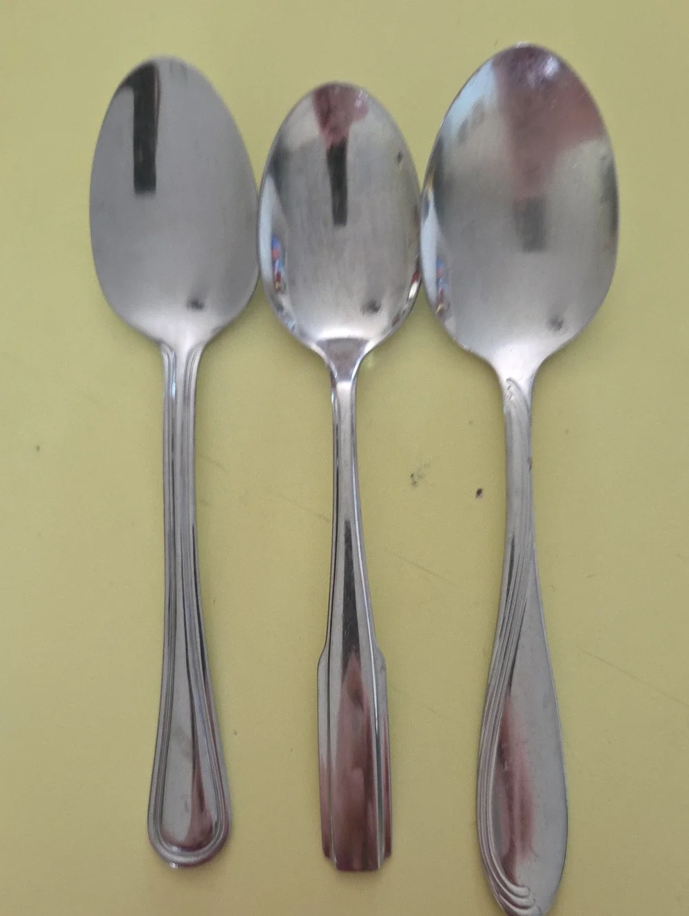 Oneida Stainless Steel 3 Dinner Spoons  Polished Silver Set
